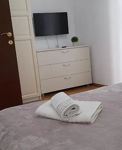 شقة Apus De Soare