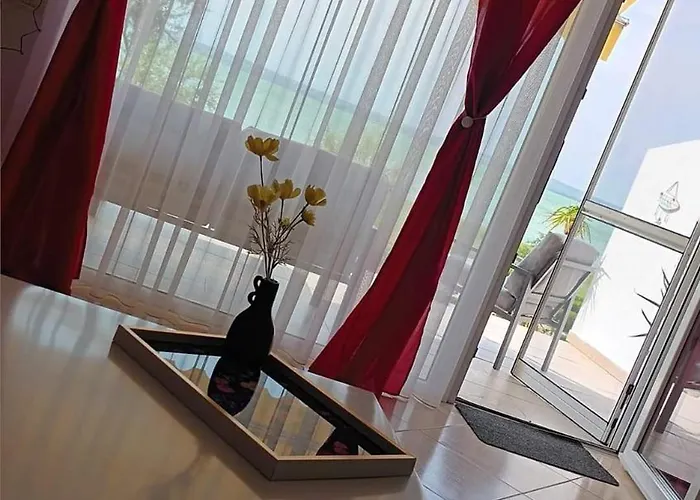 Apus De Soare مامايا